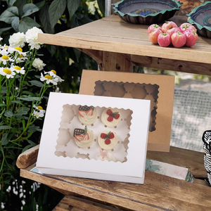 กล่องคัพเค้กแบบกำหนดเอง 12 ช่อง ทรงสี่เหลี่ยม สำหรับบรรจุภัณฑ์อาหารแบบนำกลับบ้าน สำหรับเค้กและขนมอบ พิมพ์ออฟเซ็ตบนกระดาษแข็ง - Product Image 3