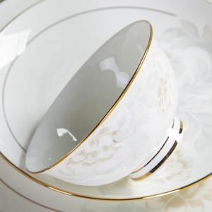 Lot de 60 assiettes et bols en porcelaine fine à motif floral – Vaisselle de table en porcelaine fine - Product Image 3