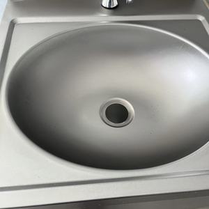 Fregadero manual de acero inoxidable para colgar en la pared VICTORY, equipo comercial de hospital y laboratorio para hoteles y restaurantes en Indonesia - Product Image 6