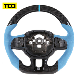 Volant en fibre de carbone véritable TDD compatible avec Volvo XC60 XC90 XC40 S60 S90 XC70 S60 S80 S90 - Product Image 4