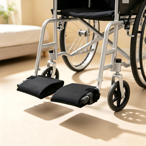 Coussin de repose-pieds pour fauteuil roulant, coussin en mousse pour pédale, sangles réglables, coussin de soulagement pour personnes handicapées, personnes âgées, utilisateurs de fauteuil roulant - Product Image 1