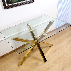 <span class=keywords><strong>Tavolo</strong></span> da Pranzo <span class=keywords><strong>di</strong></span> Design Minimalista Contemporaneo Moderno e Resistente con <span class=keywords><strong>Piano</strong></span> in <span class=keywords><strong>Vetro</strong></span> e Gambe in Metallo Dorato <span class=keywords><strong>per</strong></span> Cucina e Sala da Pranzo - Product Image 1
