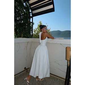 Robe de performance blanche pour ballerine avec élégante décoration en nœud perlé - Product Image 1