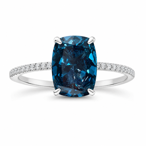 Anello Elegante con Design a Quattro Punte per Donne - Product Image 1