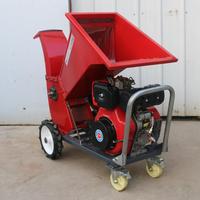 Broyeur d'herbe mobile à moteur diesel, hacheuse d'herbe fourragère, coupe-paille pour ferme, machine à fabriquer de la paille pour l'alimentation du bétail