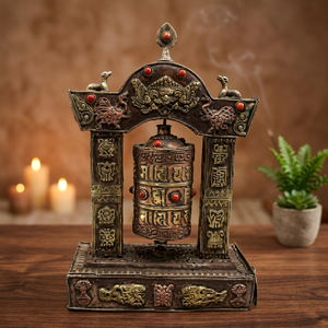 Exclusivo Portalápices de Metal Grabado a Mano en Cobre y Latón, Estilo Religioso Budista, Regalo de Año Nuevo, Técnica Artesanal - Product Image 3
