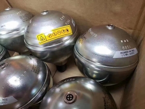 Acumulador para Excavadora <span class=keywords><strong>22U</strong></span>-<span class=keywords><strong>60</strong></span>-<span class=keywords><strong>21330</strong></span>, Compatible con PC400-8, PC200-7, PC400-7, PC360-7, PC300-8, PC200-8 - Product Image 3