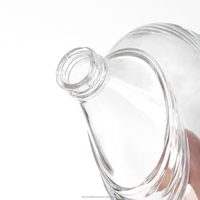 Lege 750ml vierkante glazen fles op maat, transparant, voor fruitwijn, wodka, whisky, brandewijn, sterke drank, met kurk