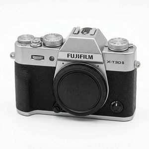 <span class=keywords><strong>Appareil</strong></span> <span class=keywords><strong>photo</strong></span> hybride professionnel Fujifilm X-T30 II d'occasion, version globale multilingue, état impeccable, avec simulation vidéo 4K rétro et fonctionnalités cinéma - Product Image 1