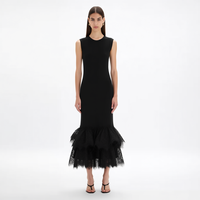 Robe longue trapèze personnalisée pour femme, sexy, noire, en dentelle à cils et maille, à col rond, sans manches, avec volants superposés et dentelle à plusieurs couches