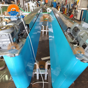 Convoyeur de retenue industriel en V, haute sécurité et productivité, capacité 800bp/h, pompe à moteur pour <span class=keywords><strong>abattoir</strong></span> <span class=keywords><strong>halal</strong></span> de moutons et chèvres - Product Image 2