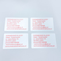 Carte de visite personnalisée en PVC transparent givré, impression offset holographique unique, logo en relief numérique, étiquette magnétique NFC/ID/VIP