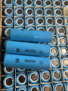 2025 신제품 등급 a INR21700 M52V <span class=keywords><strong>3.6V</strong></span> <span class=keywords><strong>5200mAh</strong></span> 5C 고용량 20A 충전식 리튬 이온 배터리 21700 배터리 - Product Image 4