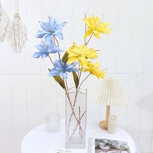 KEWEI 799 Fleur de Lys en Soie Artificielle 3 Fourchettes Fleur de Mariage <span class=keywords><strong>Lilium</strong></span> Prix Raisonnable Vente en Vrac pour Noël Occasions de Pâques - Product Image 6