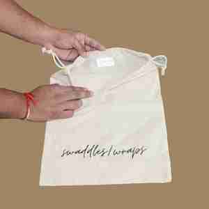 Démarrez votre journée porte-bonheur avec des sacs en coton réutilisables et portables avec cordon de serrage - Product Image 4