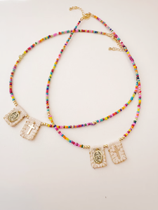 Collar <span class=keywords><strong>de</strong></span> cobre <span class=keywords><strong>de</strong></span> 18 quilates con colgante <span class=keywords><strong>de</strong></span> Cruz <span class=keywords><strong>de</strong></span> <span class=keywords><strong>La</strong></span> <span class=keywords><strong>Virgen</strong></span> María con cuentas <span class=keywords><strong>de</strong></span> colores hechas a mano para mujer - Product Image 4