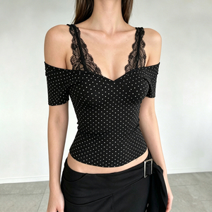 Camiseta de encaje de dos piezas con contraste de color y lunares a la moda, camiseta de manga corta con sujetador acolchado incorporado, blusa informal de verano para mujer - Product Image 1