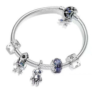 Pulsera Original de Plata 925 de Alta Calidad con Dijes de Astronauta Recogiendo Estrellas, Cuentos de Hadas y Cadena de Serpiente, Estilo Punk Infantil - Product Image 5