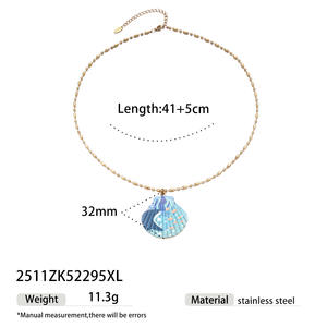 CE-Zertifizierung Valentinstag-Geschenk Nicht Verblassende Edelstahl-Halskette mit Strukturiertem Gehäuse und Farbmustern - Product Image 5