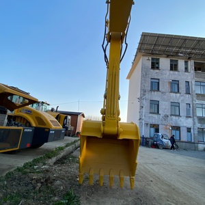 Excavatrice sur chenilles Komatsu PC360 d'occasion en excellent état, 90% neuve, de bonne qualité, à vendre - Product Image 4