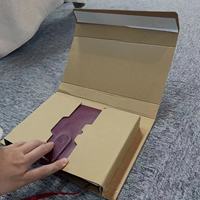 Haute qualité 2mm E flûte carton ondulé livre Wrap boîte finition mate écologique torsion Mailer pour l'emballage de livre