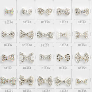 Aksesoris Perhiasan Kuku Gaya Grosir 3D Logam Paduan Emas Zirkon Mewah Hiasan Kuku dalam Jumlah Besar Berlian Imitasi untuk Seni Kuku CC - Product Image 1