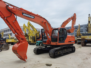 Mini-excavatrice Doosan DX225, machine de terrassement avec moteur, boîte de vitesses et pompe Doosan, puissance de 166 kW, modèle 2023 - Product Image 3