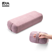 Coussin de yoga rectangulaire avec housse en velours lavable, support en éponge haute densité avec poignées latérales pour la pratique réparatrice