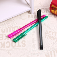 Stylo à bille classique transparent à triangle, boîte de présentation en plastique exquise avec stylo à bille multicolore