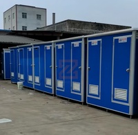 Toilettes mobiles préfabriquées d'extérieur au design moderne Salle de bains publique portable pratique avec panneau sandwich en acier