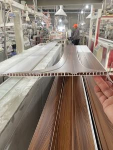 Plaques de plafond en PVC laminé <span class=keywords><strong>blanc</strong></span> sans joint, vente en gros directe d'usine, largeur 20/30/40/<span class=keywords><strong>60</strong></span> <span class=keywords><strong>cm</strong></span> - Product Image 2