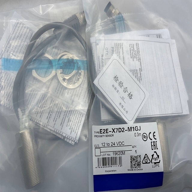 Proximity Sensor E2E-X3D1-M1J-T E2E-X7D1-M1J-T E2E-X10D1-M1J-T E2E-X10D1-M1J-T-Z E2E-X10D2-M1J-T E2E-X7D1-M1J-T-Z E2E-X7D2-M1J-T