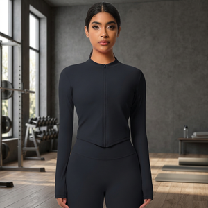 Veste de yoga noire à manches longues et col montant zippée pour femme, vente en gros, impression de logo personnalisé 2026 - Product Image 3