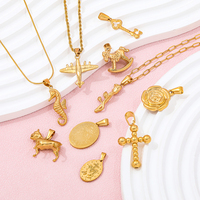 Fenny 18K Plaqué Or Étanche Mode Dainty Rose Hippocampe Avion Licorne Unique Pendentif En Acier Inoxydable Bijoux En Gros