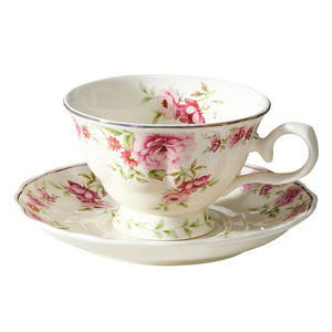 Taza y Platillo de Cerámica Dorada con Diseño de Peonía Europea Retro, Taza de Té Británica de Lujo Ligero y Alta Belleza para el Té de la Tarde en Casa - Product Image 1