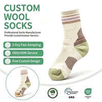 Chaussettes de sport d'hiver pour femmes, chaudes, en tissu éponge, antibactériennes, absorbant la transpiration, pour le ski et la randonnée en extérieur, tricotées, avec logo personnalisé, couleurs variées