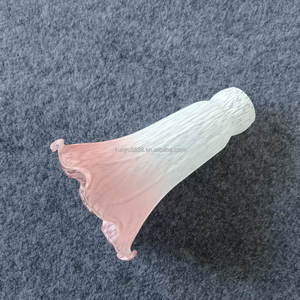 Pantalla de Lámpara de Cristal Soplado Artesanal Color Rosa Antiguo con Diseño de Lirio de Estanque, 6 Pulgadas de Altura, Fácil Instalación para Mesa y Base de Suelo - Product Image 2
