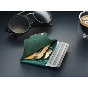 Étui en cuir GLO Italie, merchandising personnalisé - Product Image 4