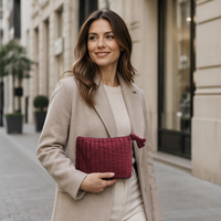 Sac de rangement pour maquillage personnalisé en velours rouge, sac de rangement portable pour pinceaux de maquillage avec cordon et fermeture éclair, sac cosmétique matelassé pour les voyages