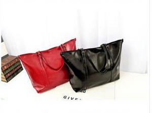 Bolso de Hombro de Piel Sintética para Mujer QiQi, Modelo SIM-1090, Gran Venta - Product Image 1