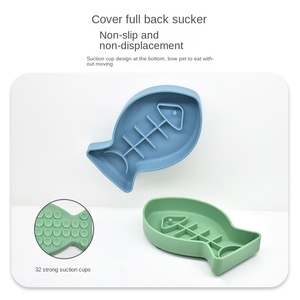 Distributore Automatico di Cibo per Animali Domestici in Silicone Ecologico, Design Antiurto e Antiscivolo per Cani, Gatti e Piccoli Animali - Product Image 4