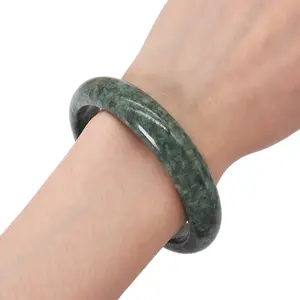Großhandel Herstellung Custom Factory Mode OEM Custom Naturstein Armband Armreif Schmuck Natural Jade Armreif für Frauen Geschenk