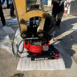 Rotateur inclinable puissant pour excavatrice avec attache rapide et commande par poignée, pour une efficacité de construction améliorée - Product Image 2