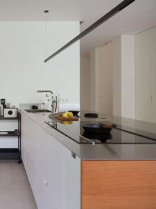 Gabinete de Cocina Tipo Isla de Madera Sólida Personalizado, Estilo Moderno, para Cocinas de Lujo Minimalistas, Almacenamiento Funcional - Product Image 4