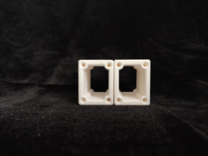 Tubes carrés en céramique d'alumine personnalisés, haute précision, résistants aux hautes températures - Product Image 2