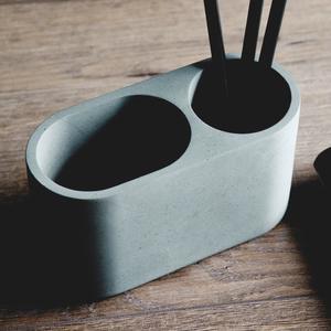 Portalápices de cemento de estilo nórdico, adorno de almacenamiento de escritorio Simple creativo que cumple con la estética INS - Product Image 2