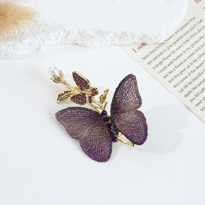 Broche de mariposa de tela bordada de estilo chino, Pin azul púrpura de insecto, broche de mariposa de perla de agua dulce de alta imitación - Product Image 3