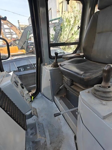 รถปราบดินรถปราบดินรถตักดิน D6R D5K D7R รถตักดินมือสองสำหรับขาย - Product Image 5