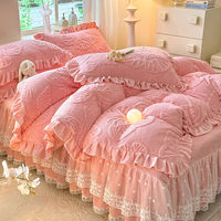 Ensemble de couette quatre pièces en velours de lait épaissi haut de gamme et décontracté, antistatique, chaud, housse de couette en flanelle, jupe de lit résistante à l'eau