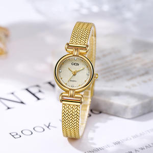 Une montre pour femme de niche haut de gamme avec une montre vintage à bracelet en maille d'oreille de blé haute esthétique montre pour femme à quartz étanche - Product Image 1